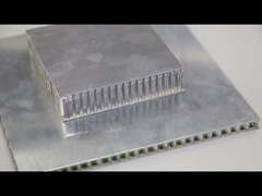 عرض 1250mm ألومنيوم ورق عسل عازل للحريق PVDF الطلاء